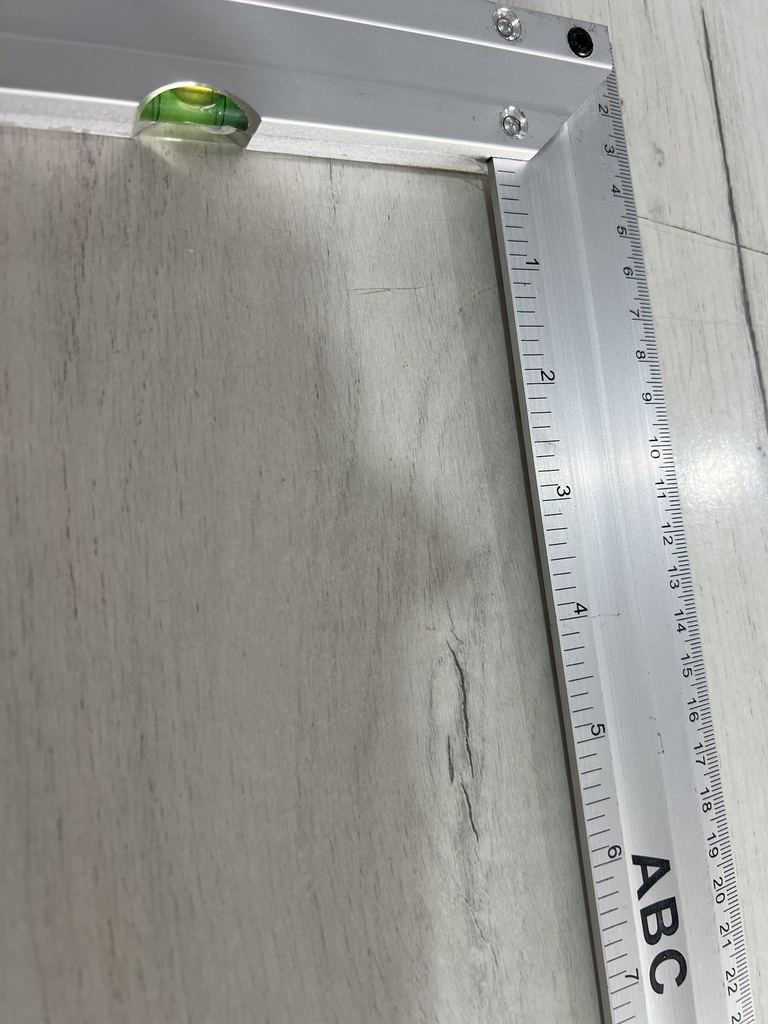 EQUERRE DE TRASAGE ALLU + NIVEAU 40CM