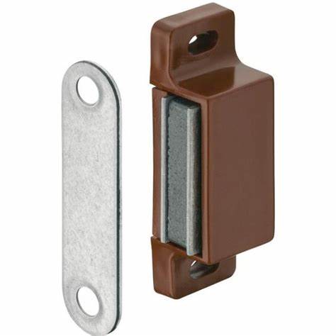 LOQUETEAU MAGNETIQUE MARRON GM