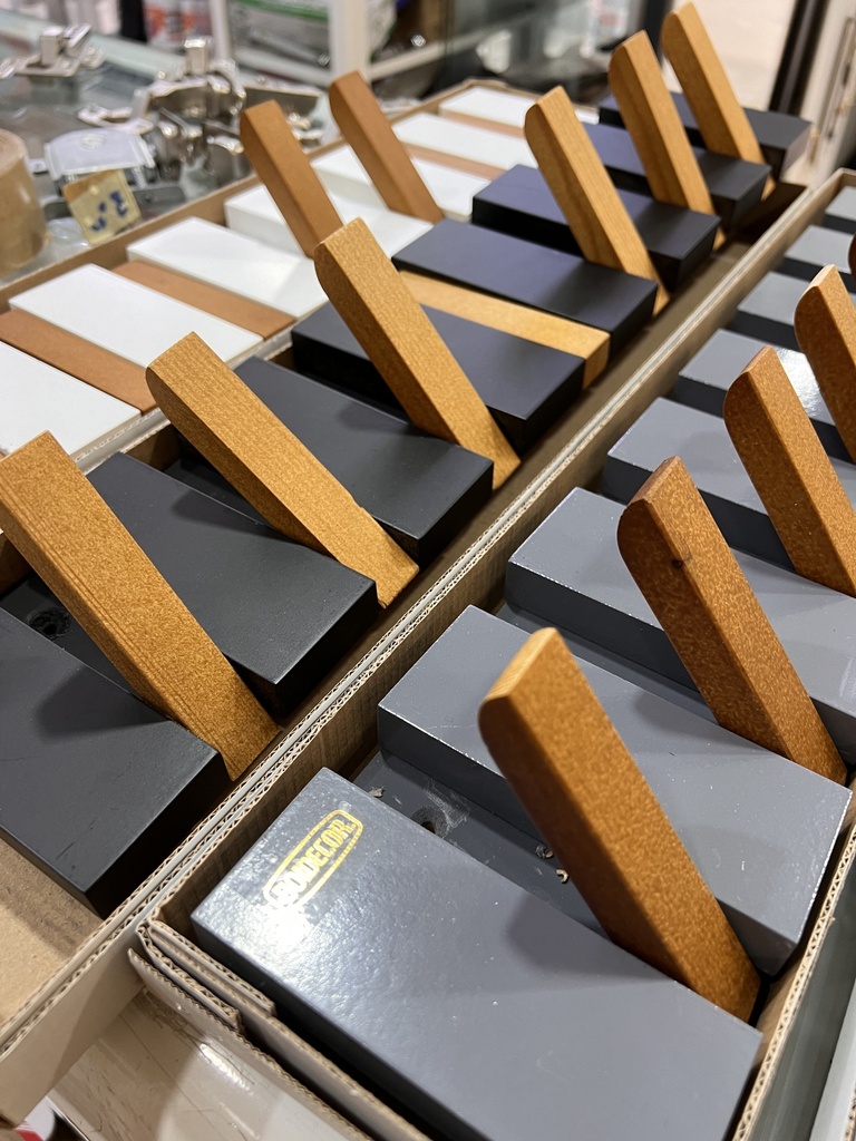 PORTE MANTEAU PIANO DIFF COUL