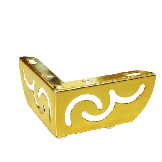 KHA PIED COIN SCULTE DORE GP